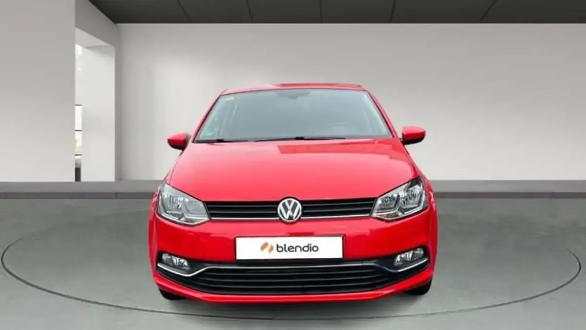 Begagnad VW Polo Advance 90 HK (66 kW) 2016 Röd Halvkombi