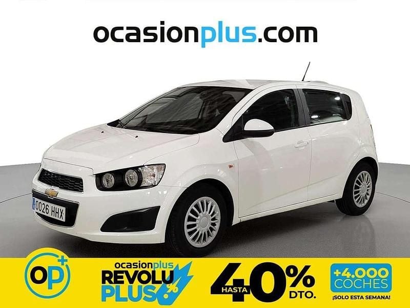 Usado Chevrolet Aveo LS 84 CV (61 kW) 2012 Blanco Utilitario
