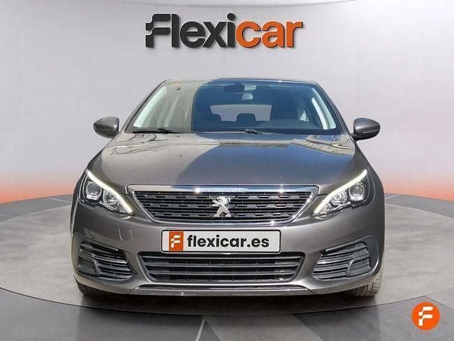 Usado Peugeot 308 Allure 130 CV (95 kW) 2020 Gris / plata Berlina