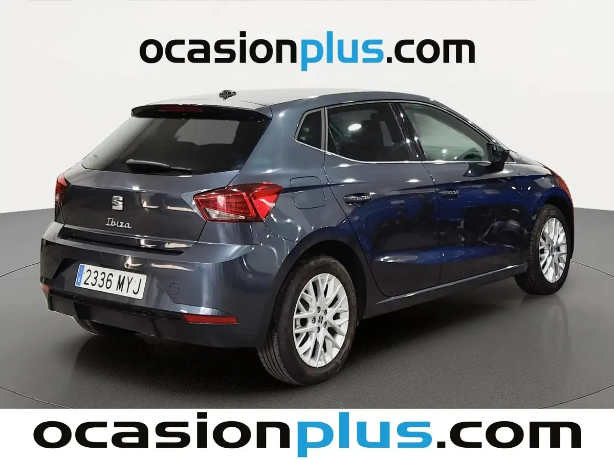 Usado Seat Ibiza XCELLENCE 116 CV (85 kW) 2025 Gris Utilitario