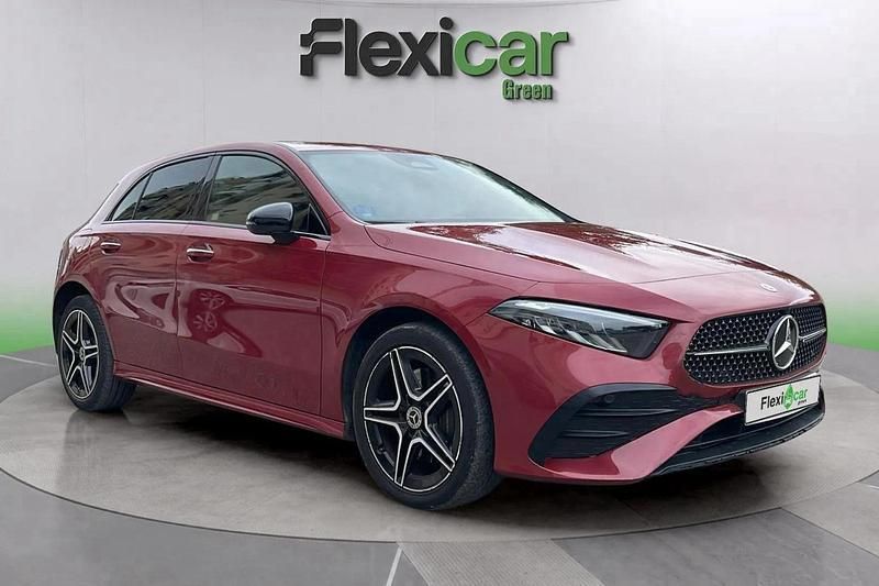 Granate Usado 2023 Mercedes A250 Berlina | 27.790 € (Precio justo) - Imagen 1/4