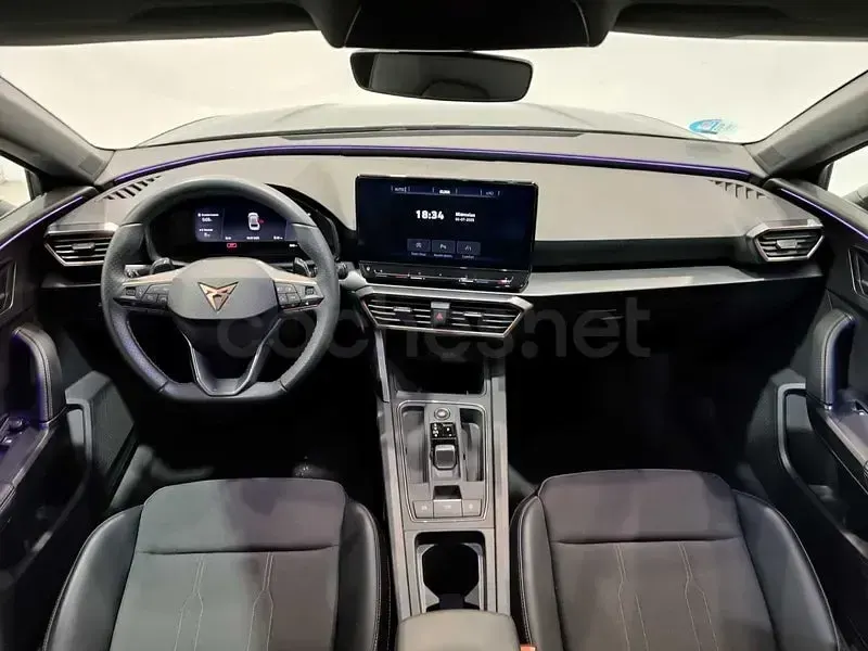 Usado Cupra Leon 150 CV (110 kW) 2023 Gris / plata Berlina