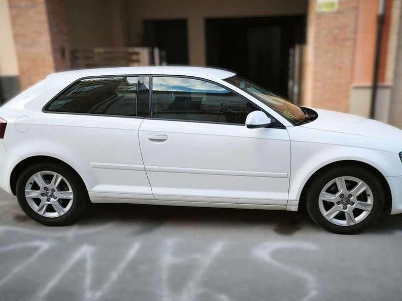 Käytetty Audi A3 Ambiente 110 HP (80 kW) 2011 Valkoinen Viistoperä