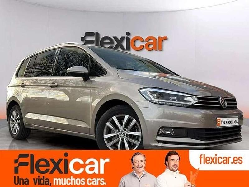 Usado VW Touran Advance 150 CV (110 kW) 2018 Beige Monovolumen