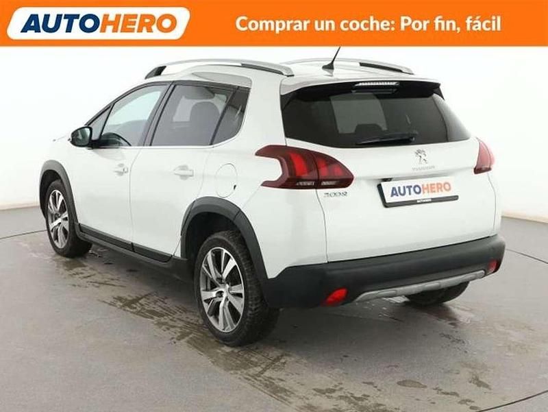Usado Peugeot 2008 Allure 99 CV (72 kW) 2019 Blanco SUV