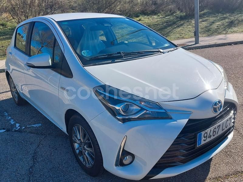 Blanco Usado 2019 Toyota Yaris Hybrid Active Berlina | 13.190 € (Buen precio) - Imagen 1/4