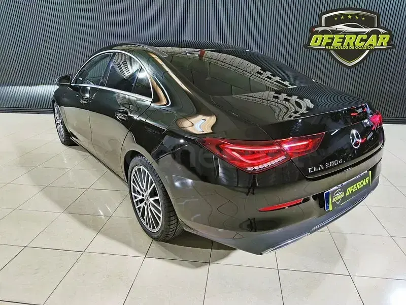 Usado Mercedes CLA200 150 CV (110 kW) 2023 Negro Berlina