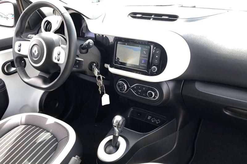 Usado Renault Twingo Zen 82 CV (60 kW) 2021 Blanco Utilitario