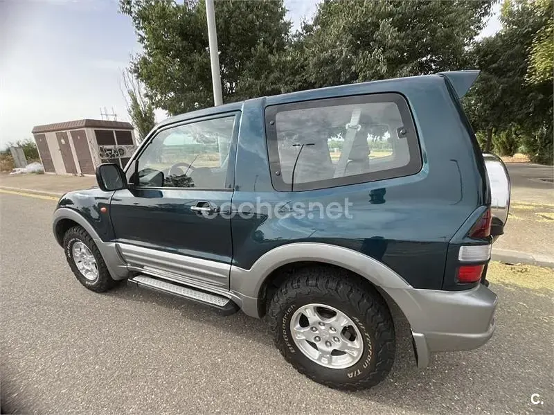 Usado Mitsubishi Montero 165 CV (121 kW) 2002 Verde SUV