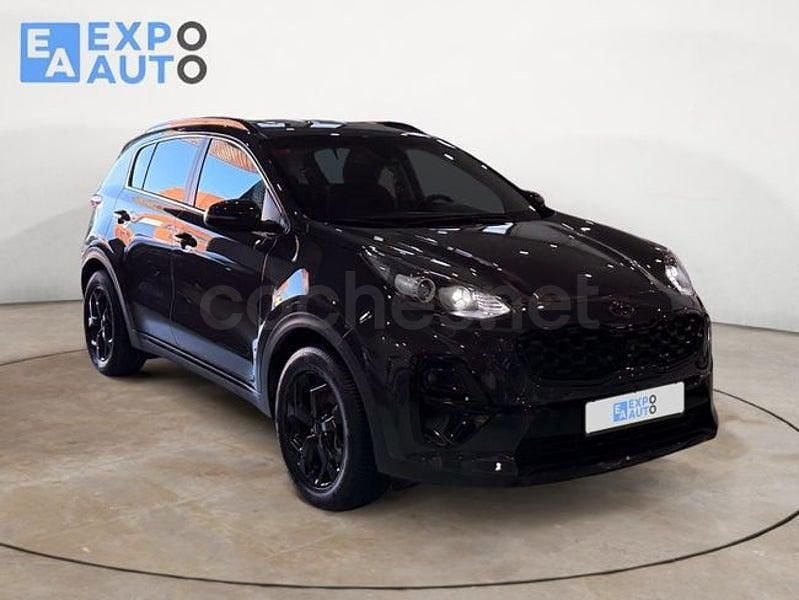 Usado Kia Sportage 136 CV (100 kW) 2021 Gris / plata SUV