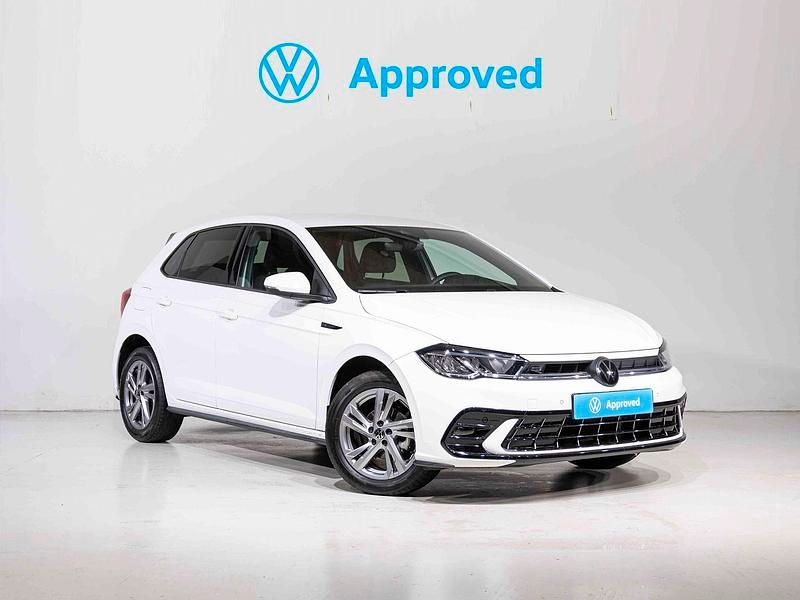 Blanco, y punto Usado 2023 VW Polo R-line Coupe | 19.850 € (Precio justo) - Imagen 1/4