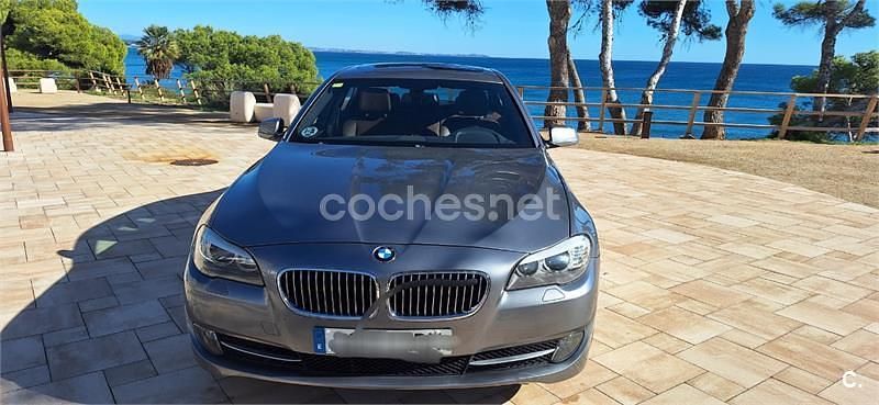 Usado BMW 530 235 CV (172 kW) 2011 Gris / plata Berlina