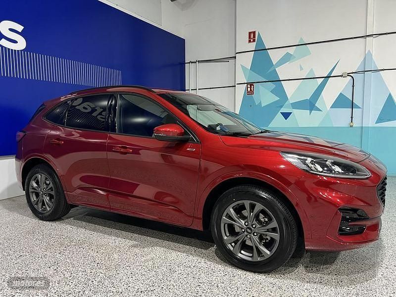 Rojo Usado 2022 Ford Kuga ST-Line X SUV | 26.995 € (Un poco caro) - Imagen 1/4