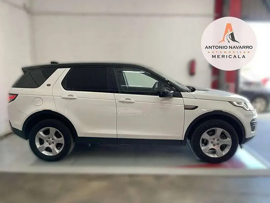 Usado Land Rover Discovery Sport HSE 150 CV (110 kW) 2018 Blanco SUV