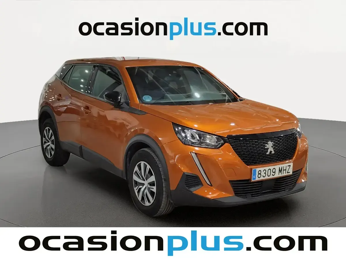 Usado Peugeot 2008 Active 100 CV (73 kW) 2023 Naranja SUV