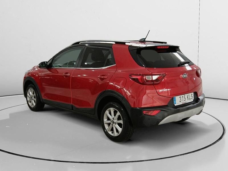 Usado Kia Stonic 84 CV (61 kW) 2018 Rojo SUV