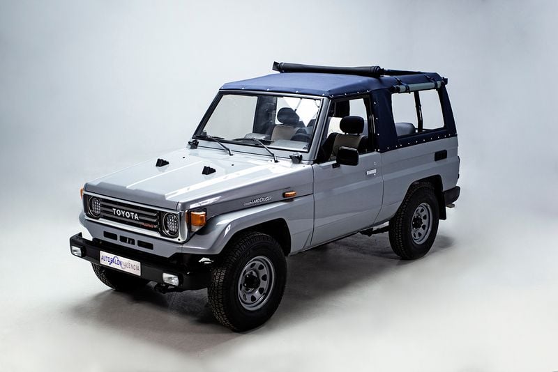 Usado Toyota Land Cruiser 114 CV (83 kW) 1991 Gris SUV
