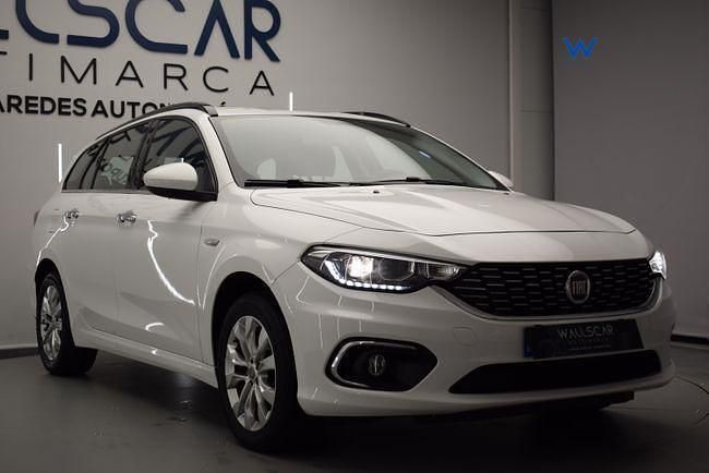 Usado Fiat Tipo Business 120 CV (88 kW) 2020 Blanco Familiar