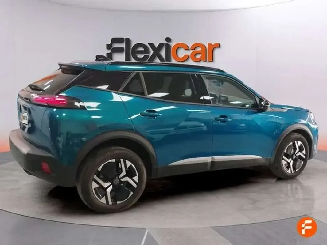 Usado Peugeot 2008 Allure 101 CV (74 kW) 2025 Azul SUV
