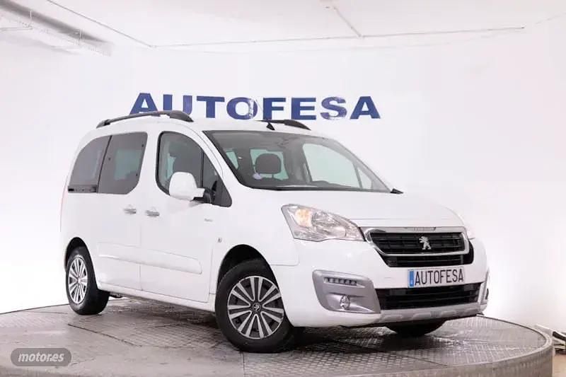 Usado Peugeot Partner Style 110 CV (80 kW) 2017 Blanco Monovolumen