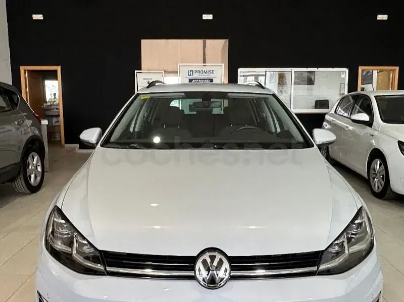 Käytetty VW Golf VII 115 HP (84 kW) 2018 Sininen Farmari