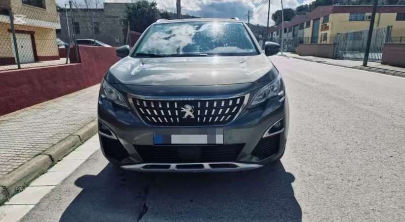 Verde Usado 2019 Peugeot 3008 Allure SUV | 14.800 € (Buen precio) - Imagen 1/4