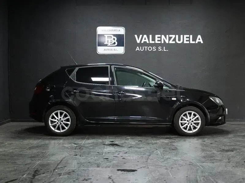 Usado Seat Ibiza Style 105 CV (77 kW) 2016 Negro Berlina
