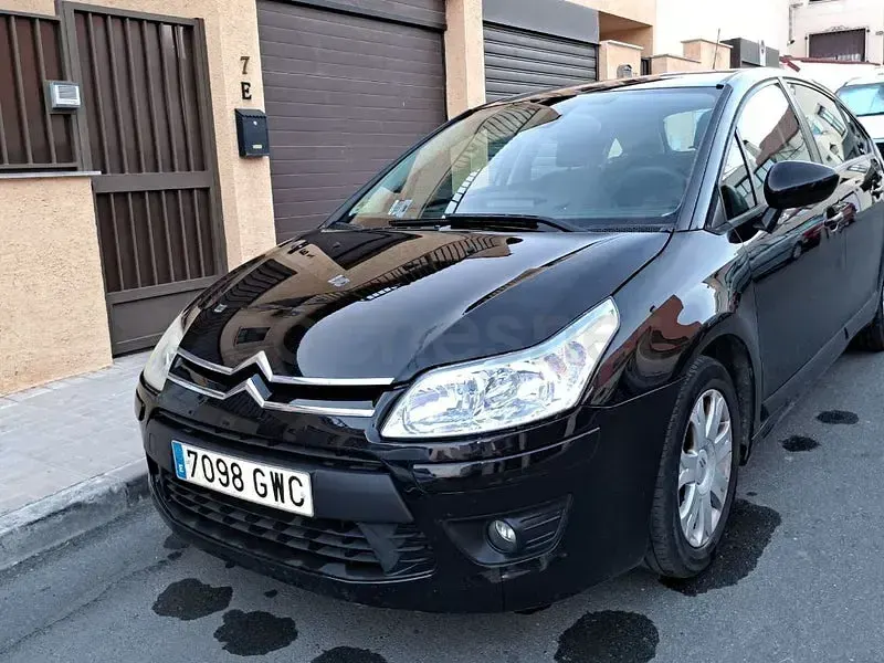 Usado Citroën C4 109 CV (80 kW) 2015 Negro Berlina