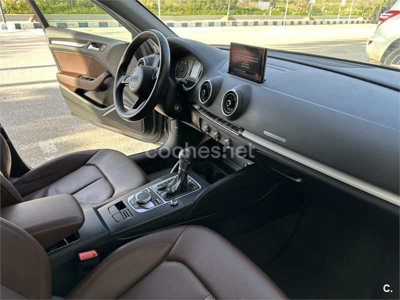 Gris / plata Usado 2019 Audi A3 Sportback Berlina | 14.850 € (Super precio) - Imagen 1/4