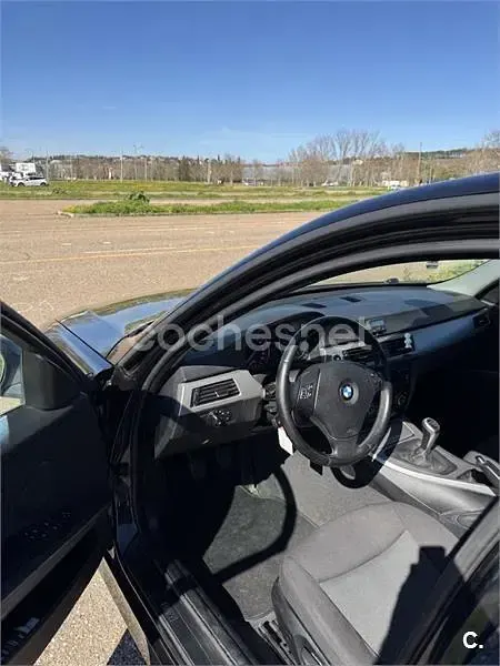 Usado BMW 318 129 CV (94 kW) 2007 Negro Berlina