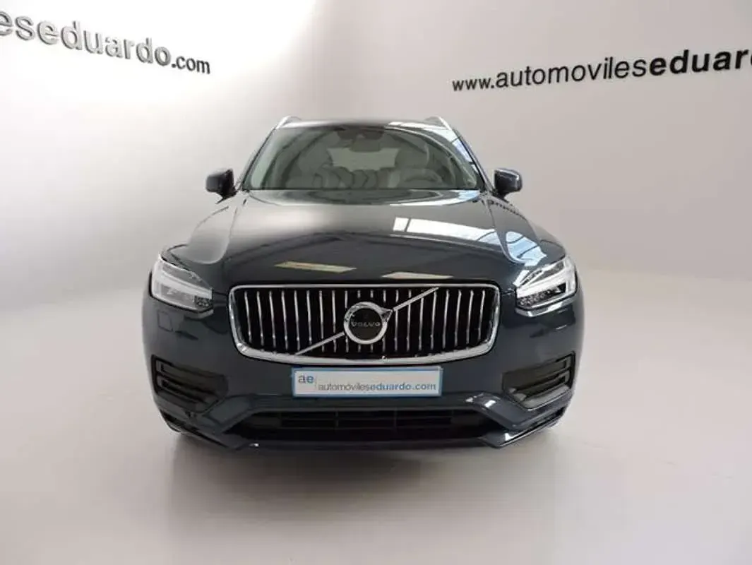 Usado Volvo XC90 Momentum 235 CV (172 kW) 2020 Azul SUV