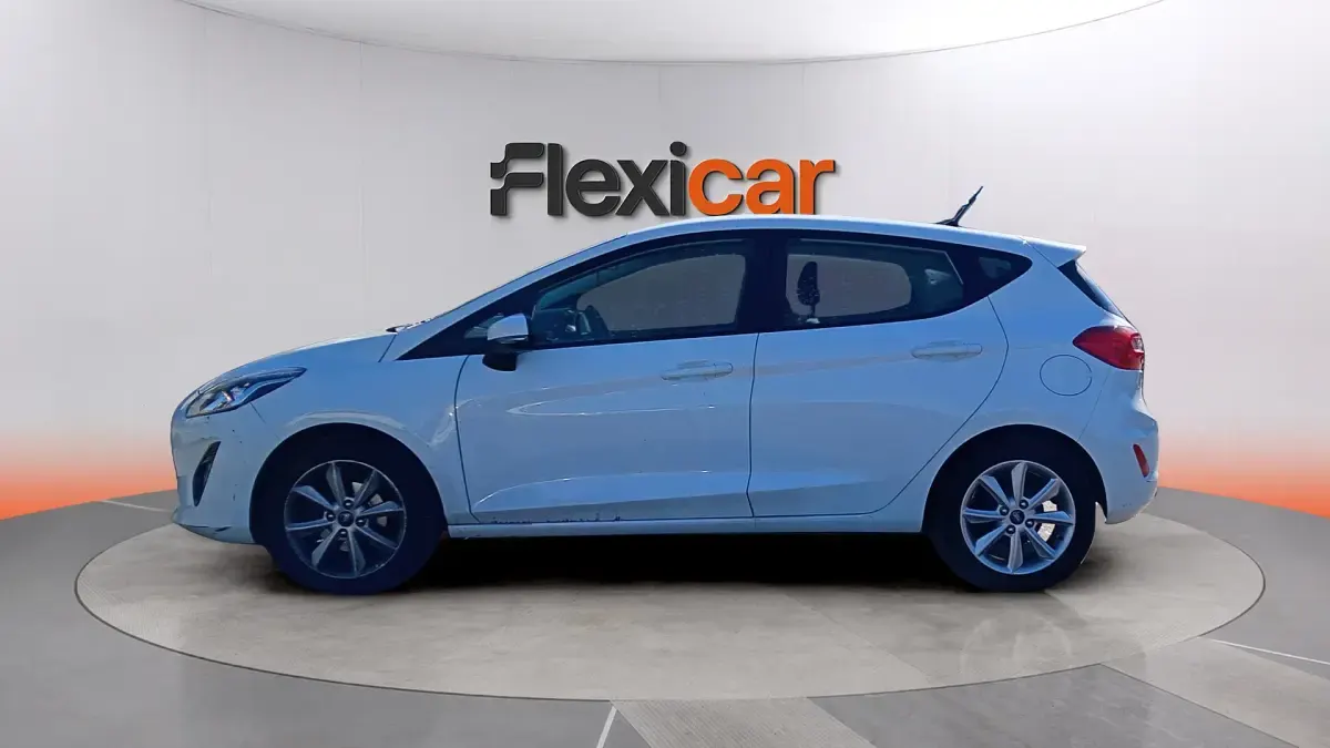 Usado Ford Fiesta Active 86 CV (63 kW) 2019 Blanco Utilitario