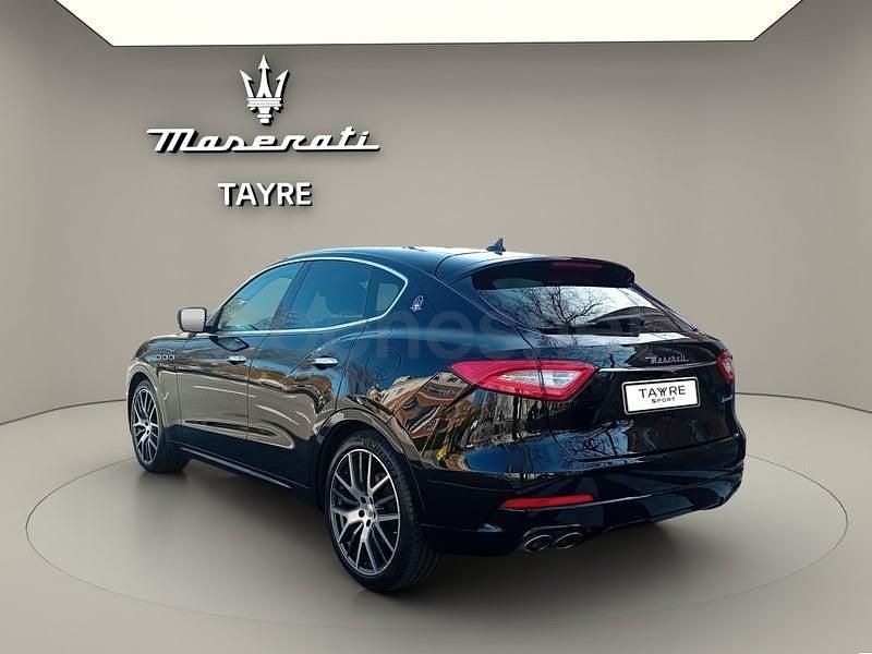 Usado Maserati Levante 275 CV (202 kW) 2017 Negro SUV