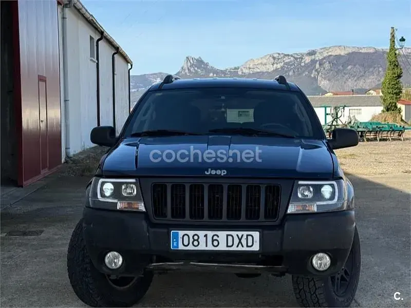 Usado Jeep Grand Cherokee Laredo 163 CV (119 kW) 2004 Azul SUV