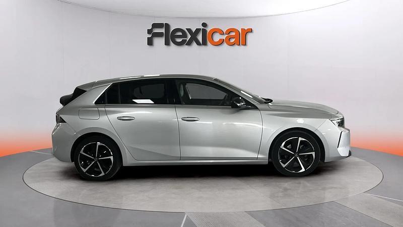 Usado Opel Astra Edition 131 CV (96 kW) 2023 Gris Berlina
