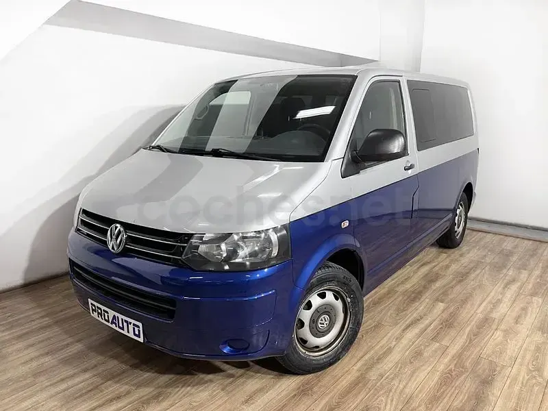 Usado VW Multivan Startline 140 CV (102 kW) 2012 Gris / plata Monovolumen