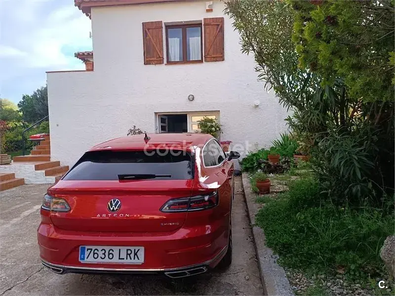 Usado VW Arteon R-line 218 CV (160 kW) 2021 Rojo Familiar