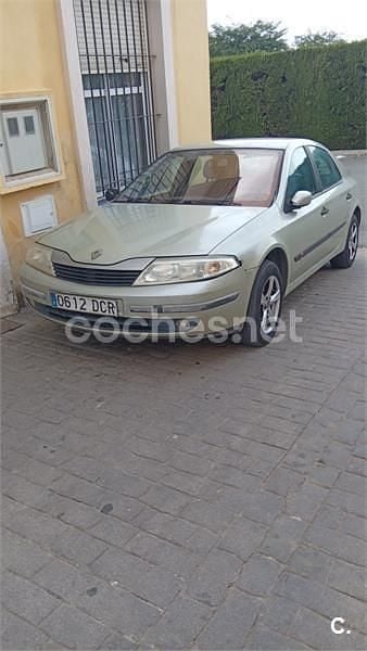 Gris / plata Usado 2004 Renault Laguna II Authentique Berlina | 800 € (Super precio) - Imagen 1/4