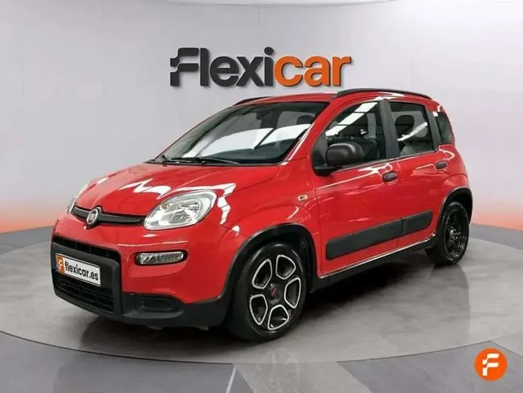 Usado Fiat Panda City Life 71 CV (52 kW) 2022 Rojo Utilitario