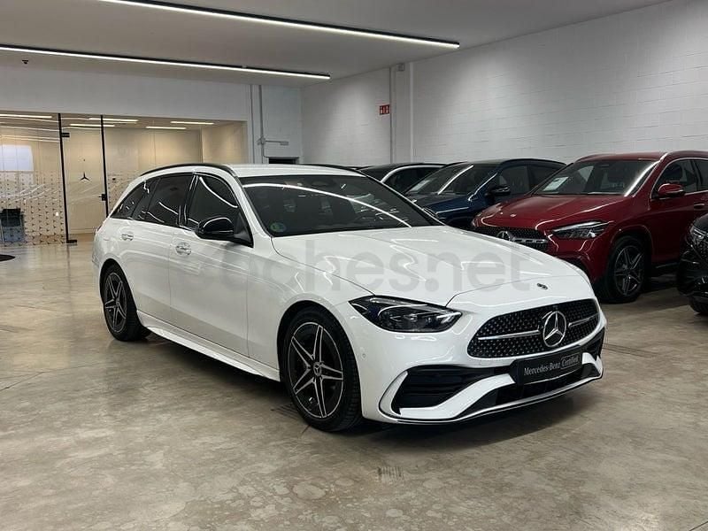 Usado Mercedes C220 200 CV (147 kW) 2024 Blanco Familiar