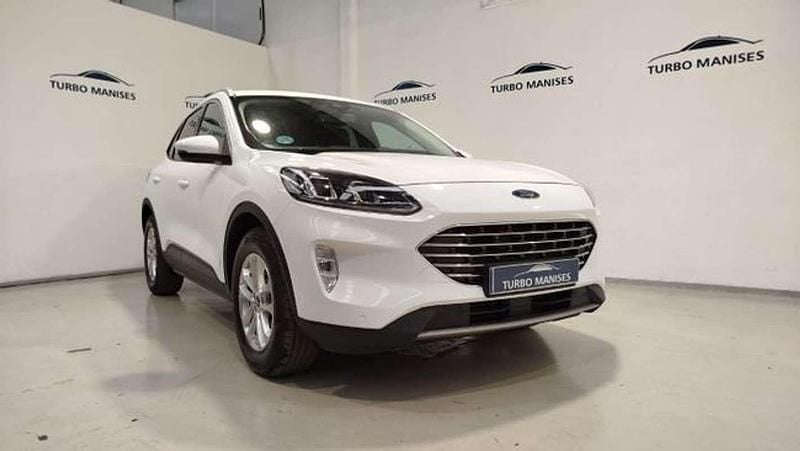 Usado Ford Kuga Titanium 120 CV (88 kW) 2023 Blanco SUV