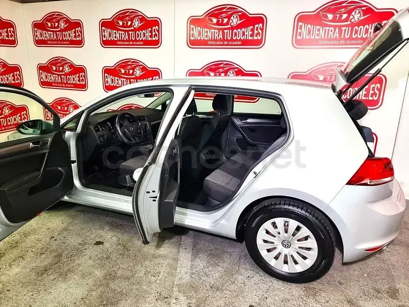 Usado VW Golf VII Edition 105 CV (77 kW) 2013 Gris / plata Berlina