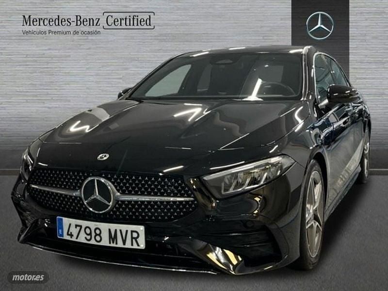 Negro Usado 2024 Mercedes A180 Berlina | 29.900 € (Precio justo) - Imagen 1/4