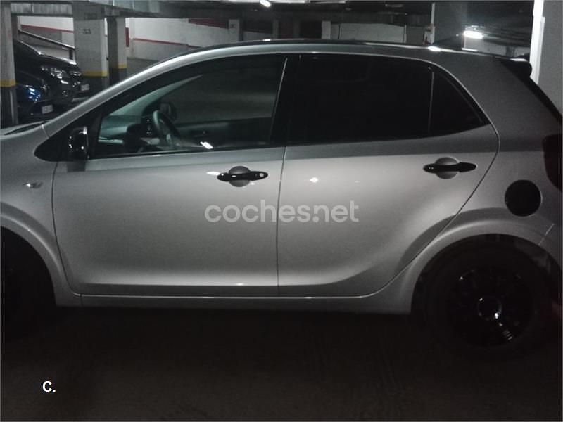 Gris / plata Usado 2025 Kia Picanto Utilitario | 15.000 € (Precio justo) - Imagen 1/4
