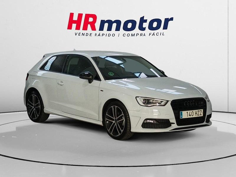 Usado Audi A3 Attraction 111 CV (81 kW) 2014 Negro Utilitario