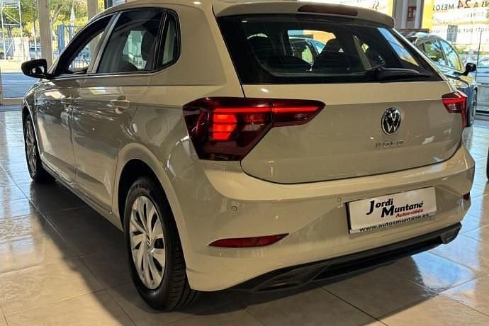 Usado VW Polo Advance 95 CV (69 kW) 2022 Gris Utilitario