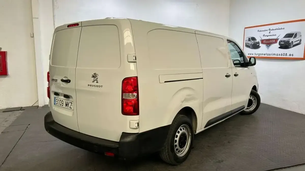 Usado Peugeot Expert Premium 102 CV (75 kW) 2023 Blanco Van