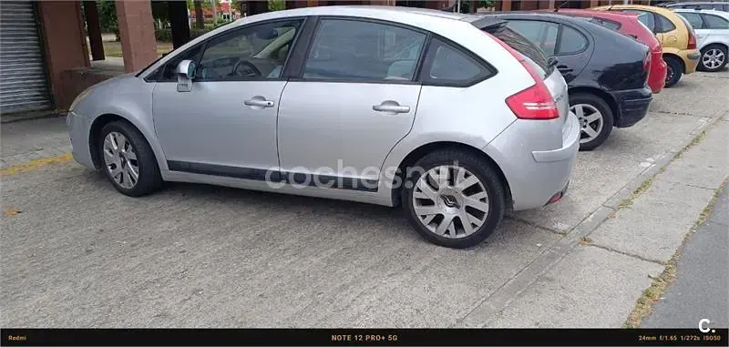 Usado Citroën C4 VTR Sport 110 CV (80 kW) 2005 Gris / plata Berlina
