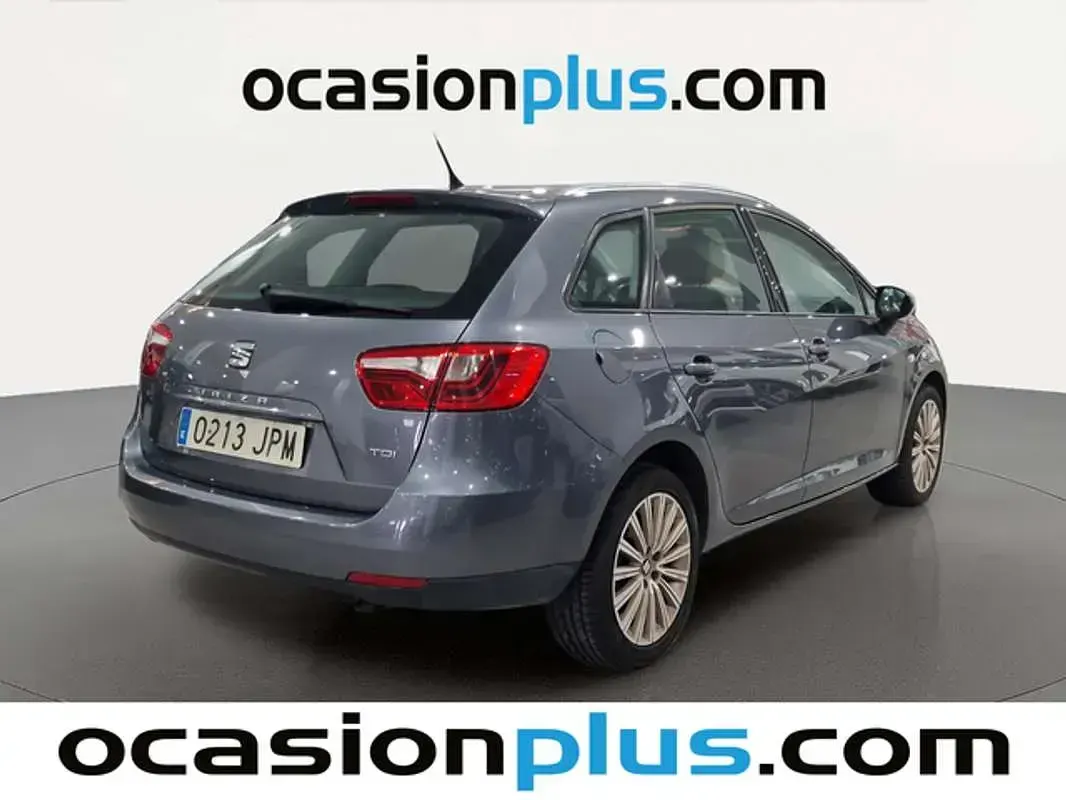 Usado Seat Ibiza ST CONNECT 90 CV (66 kW) 2016 Gris Familiar