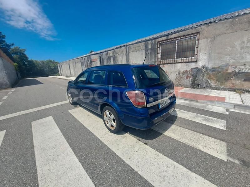 Usado Opel Astra Enjoy 100 CV (73 kW) 2007 Azul Familiar